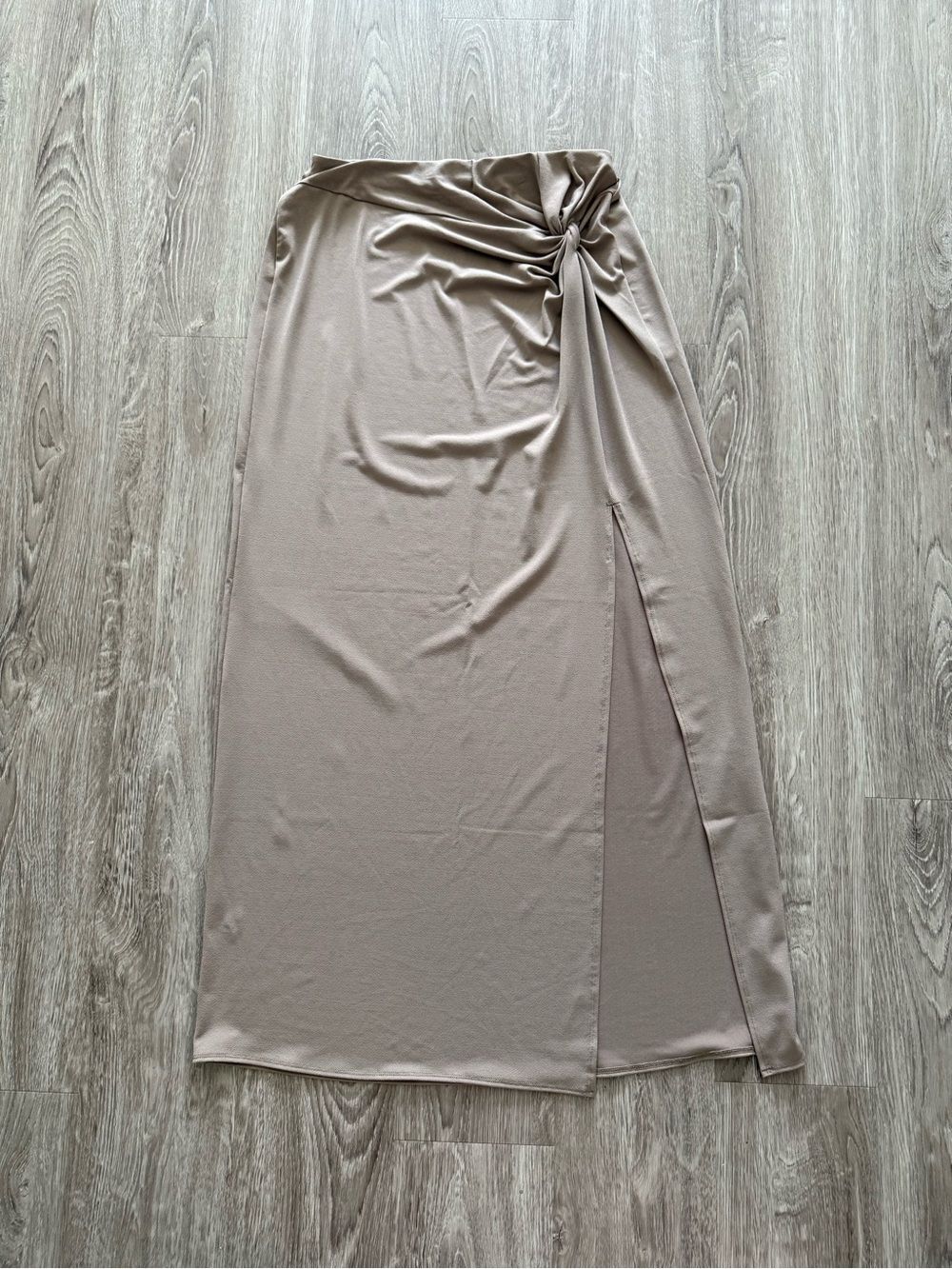 Abercrombie & Fitch Side Slit Maxi Skirt